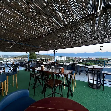 Ξενοδοχείο με διαμερίσματα Ada Blue Star Apart *